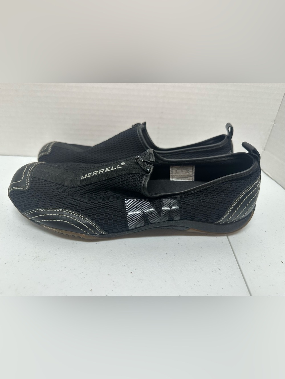 Merrell Black Mesh Zip Front Slip On Shoes Women’s Size 10 J73426
